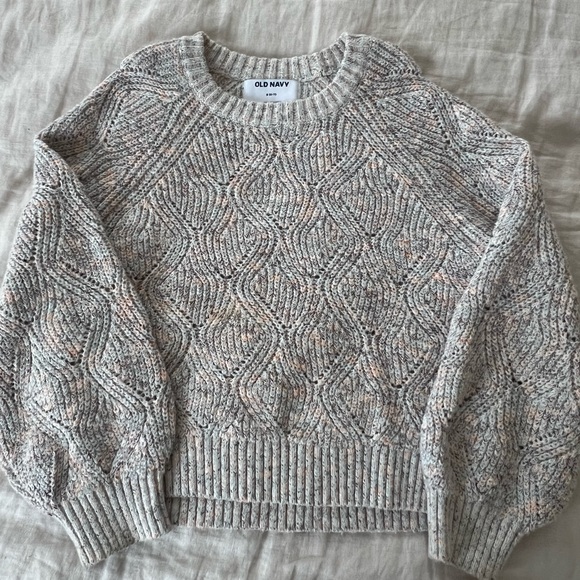 Girls sweater size 6-7 - Picture 1 of 2
